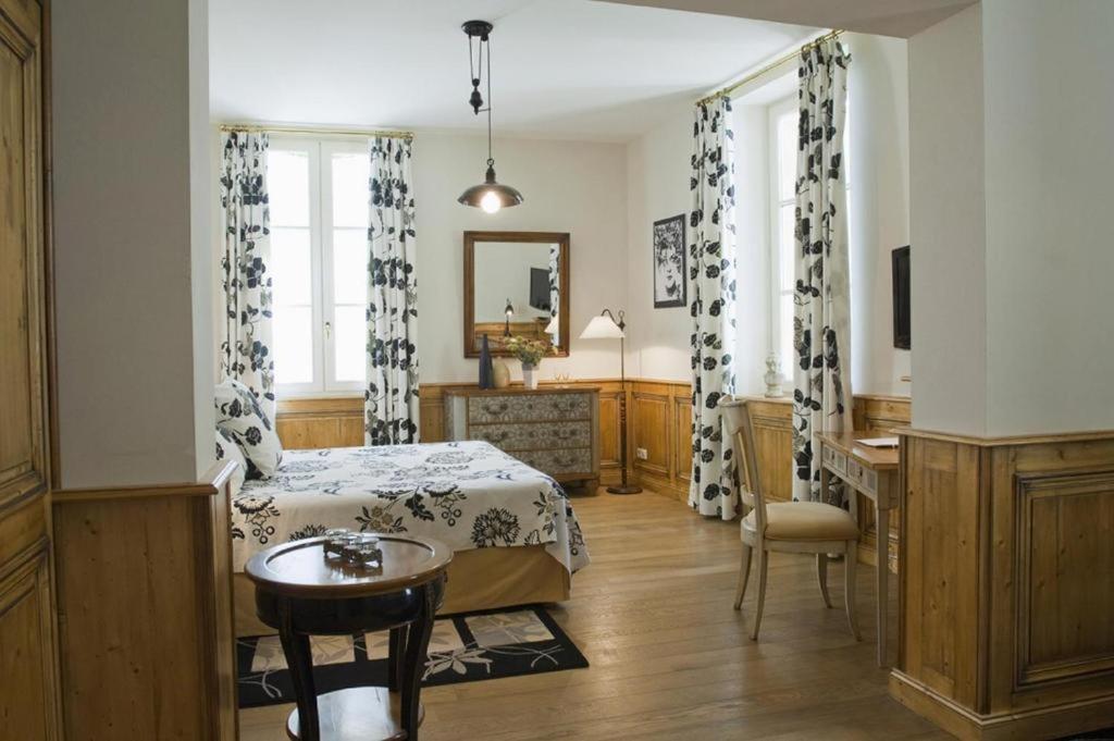 Villa Heloise Hotel Puisseguin Esterno foto